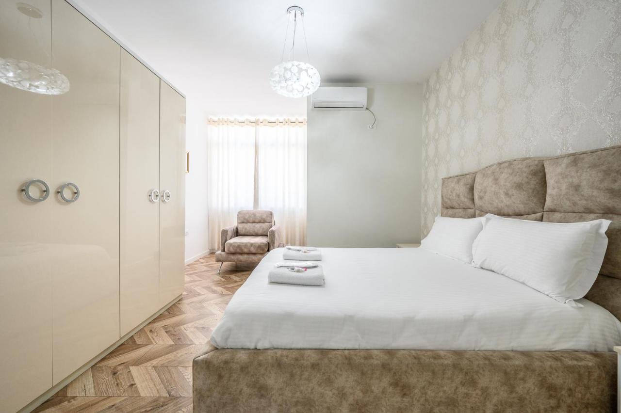 Miku Apartments-luxury View At Wilson Square * Tirana