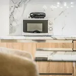 Miku Apartments-Luxury City View At Wilson Square
