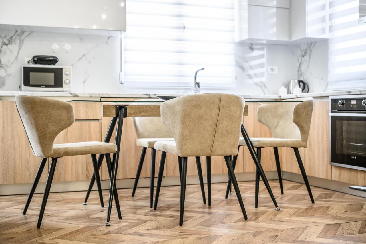 Miku Apartments-luxury View At Wilson Square Appartamento Tirana